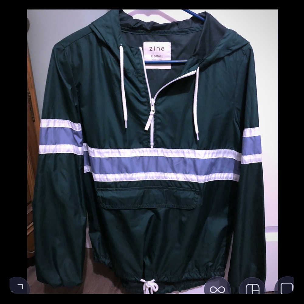 Zumiez windbreaker pullover